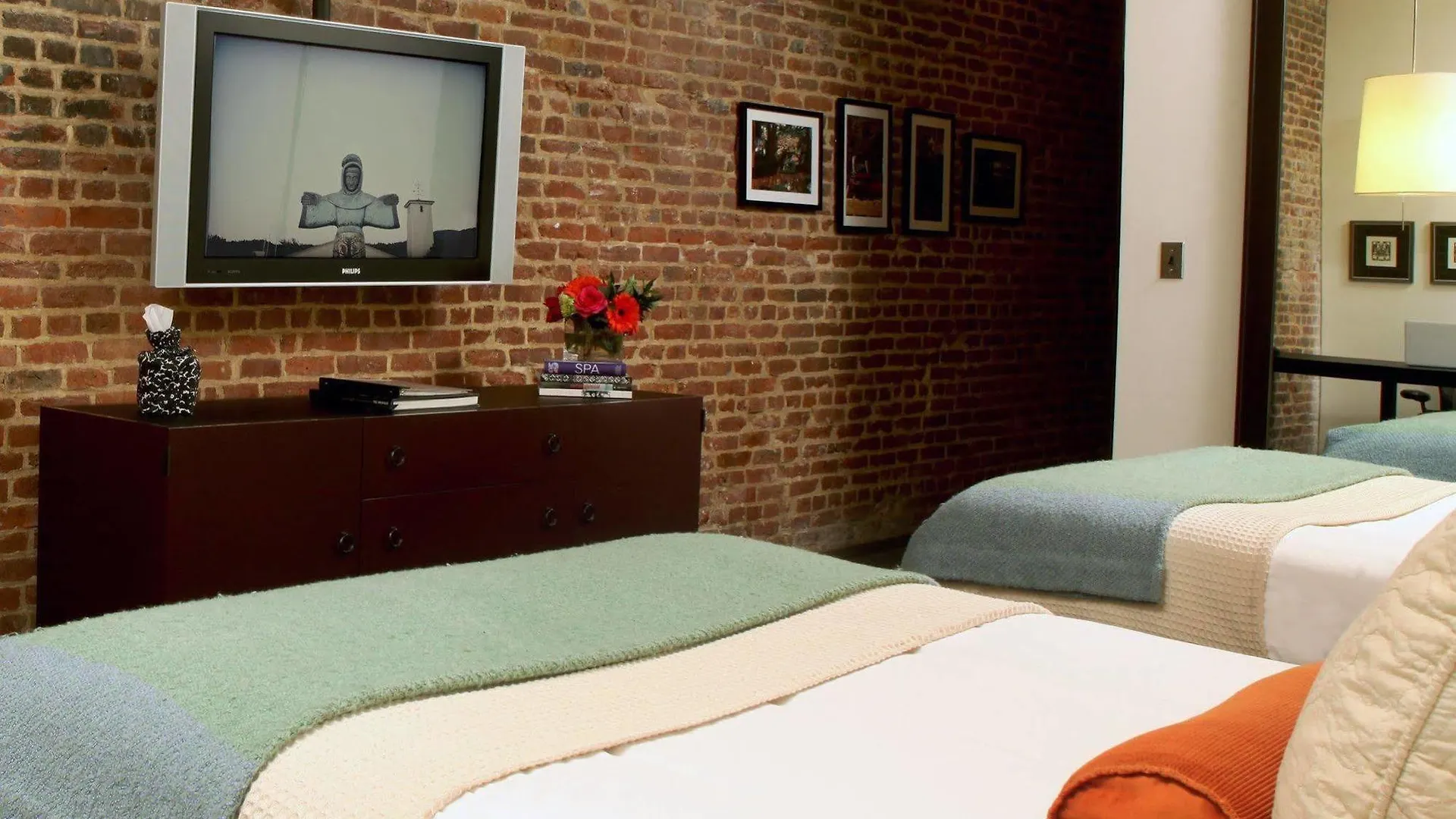 21C Museum Hotel Louisville 5*,  USA